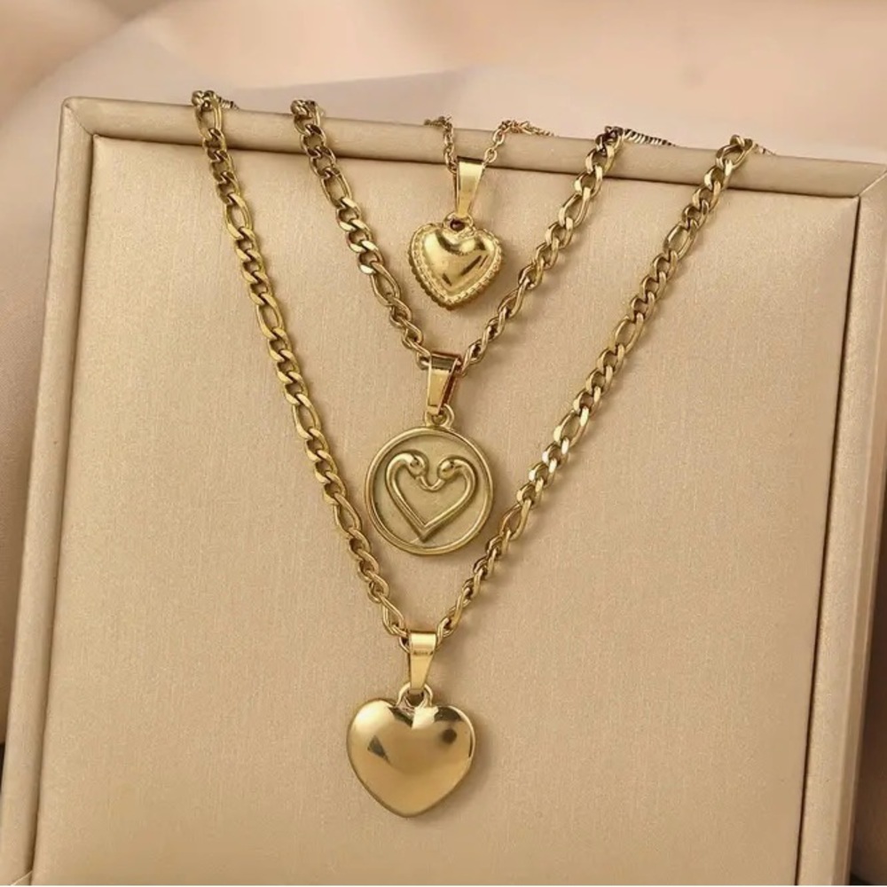 3pcs Retro Fashion Stainless Steel Love Heart Pendant Multi-layer Necklace Set